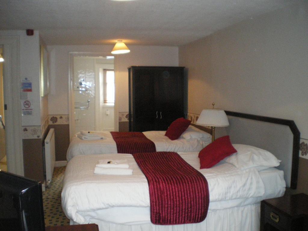 Crown Hotel Pwllheli Δωμάτιο φωτογραφία