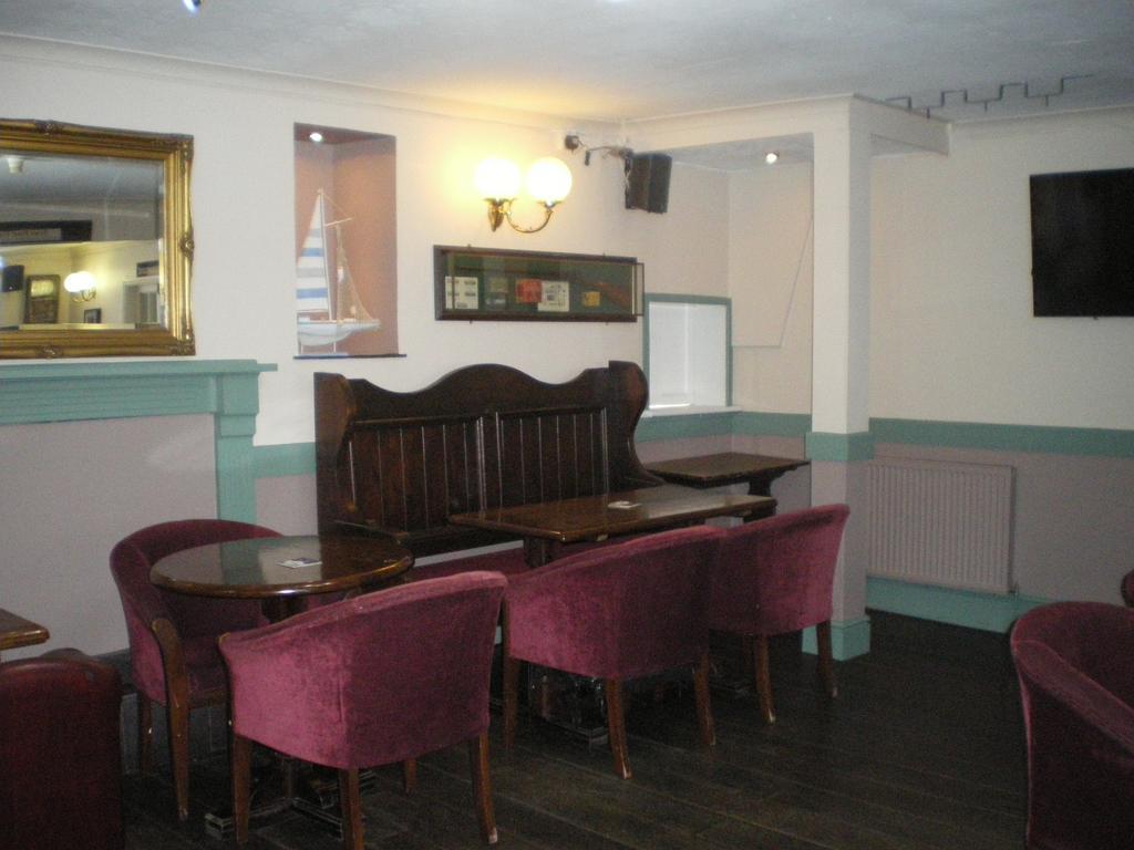Crown Hotel Pwllheli Εξωτερικό φωτογραφία